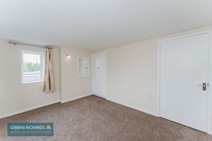 Bedroom- click for photo gallery